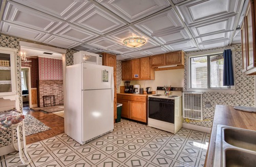 Leadville House | The Victorian Aspen Grove- 2bd w/ Sauna & Gym