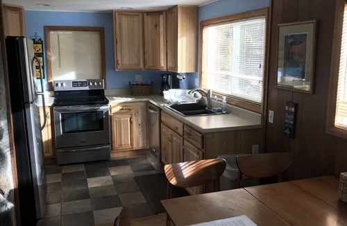 Black Hawk Cabin | The Wonder View Lodge!