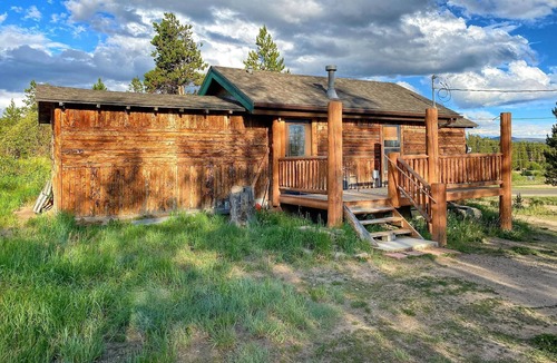 Grand Lake Cabin | This cabin is a 3 bedroom(s), 2 bathrooms, located in Grand Lake, CO.