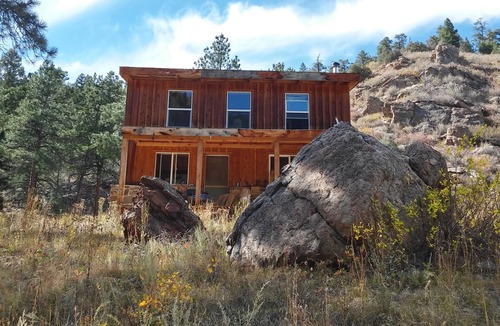 Pine Cabin | Timber Valley Cabin Off grid secluded hideaway, about an hour from Denver