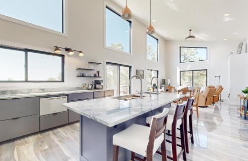Cedaredge House | Timber Vista Retreat