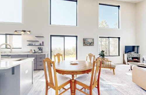 Cedaredge House | Timber Vista Retreat