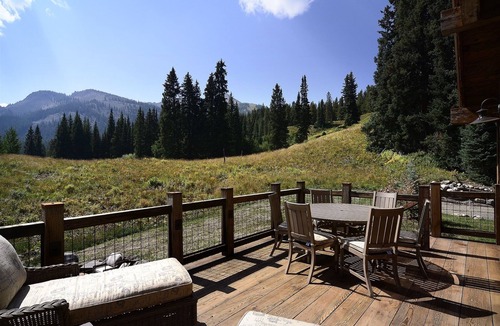 Crested Butte House | Tipple House/7,000 Sq/Ft of Luxury Ski/in Ski-out! Hot Tub/Media Room/Fire Pit!