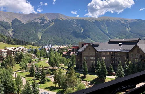Copper Mountain Condo | TOP FLOOR corner condo in Prime Center Village with Amazing Mountain Views
