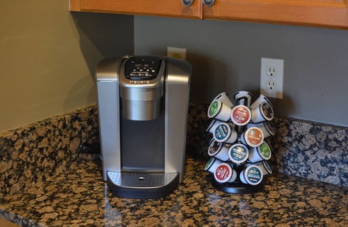 River Run Condo | Top Floor Renovated Springs Condo 2BR/3BA Sleeps 7 Large Deck