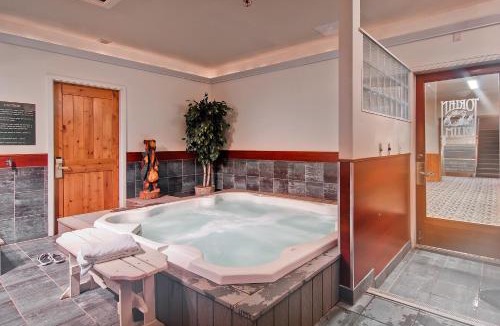 Steamboat Springs Apartment | Torian Plum Creekside 415