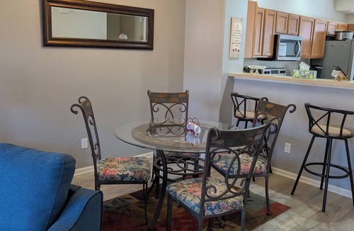 Arvada House | Townhome in Olde Town Arvada! 2 bedrooms and 2 full baths. Corporate Rental.