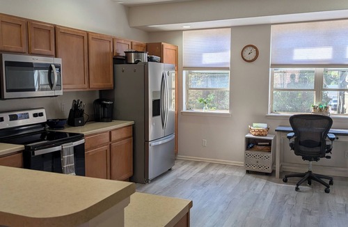 Arvada House | Townhome in Olde Town Arvada! 2 bedrooms and 2 full baths. Corporate Rental.