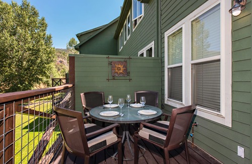 Basalt House | Townhome w/Lake & MTN Views Near Basalt & Whole Foods, 18 Mi. to Ski in Aspen!