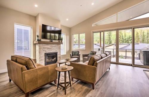 Purgatory House | Townhome with Hot Tub Across From Ski Lifts!