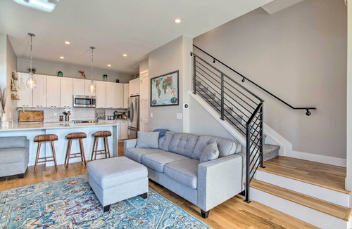 Baker House | Townhome with Rooftop Deck: Mtn & City Views!