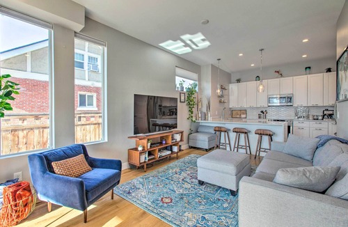 Baker House | Townhome with Rooftop Deck: Mtn & City Views!