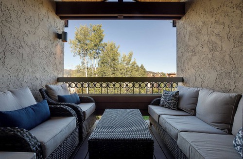 Steamboat Springs Condo | TR1304 | Perfect Mountain Getaway | Modern Décor | Winter Shuttle | Hot Tubs