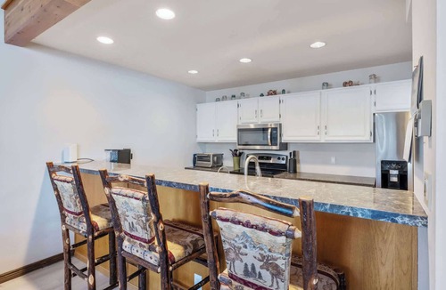 Edwards Condo | Trail Ridge Retreat – Sleeps 8