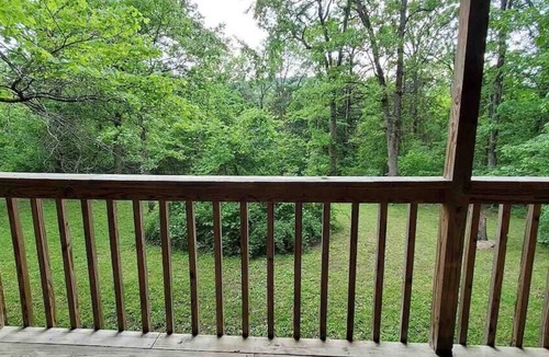 Eureka Springs Cabin | Tranquil log cabin #1 at Wisteria