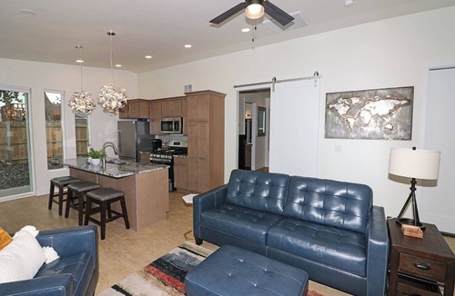 Grand Junction House | Tranquil Modern Haven Allergy Friendly