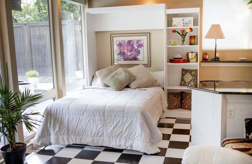 Lakewood House | TRAVELING FOR WORK POOL HOUSE w/heated pool and 2 hot tubs.
