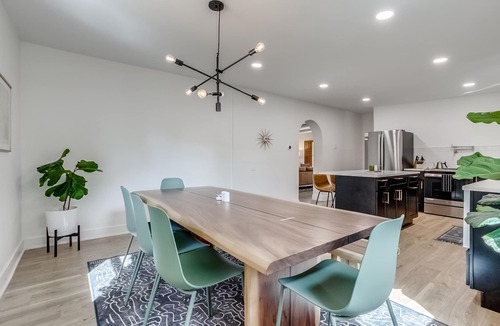 Kipling House | Trendy Mid-Mod House 15 min to Denver and 10 min to Golden w/Fire Pit