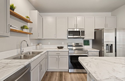 Ault House | Trendy Townhome 20 minutes to Fort Collins, Greeley, and Windsor