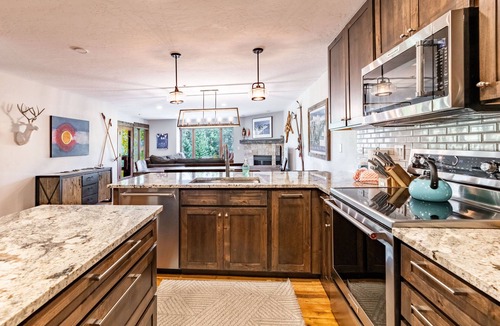 Four O'Clock Condo | True ski-in/ski-out on 4o'clock Run, walk to town!
