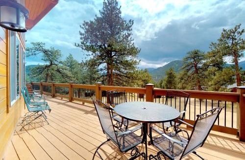 Estes Park House | Twin Pines Cabin