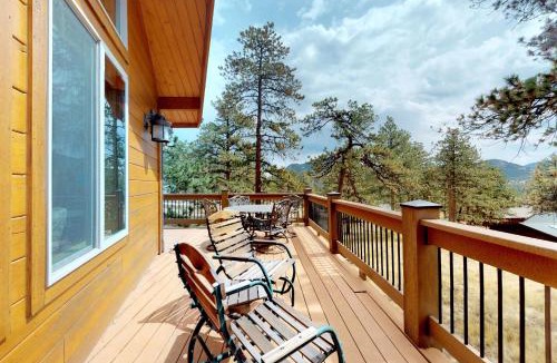 Estes Park House | Twin Pines Cabin