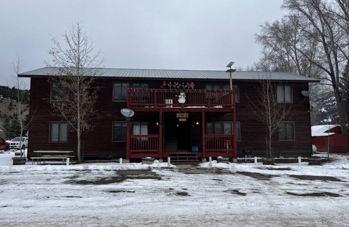 Lake City Condo | Two condos bundled together to accommodate your group! Sleep up to 12 people.