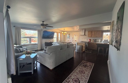 University Area House | Two FULL bath, two bedroom, full kitchen, free laundry, centrally located!