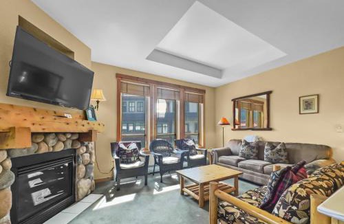 Copper Mountain Village Apartment | Tx414 Taylors Crossing Condo
