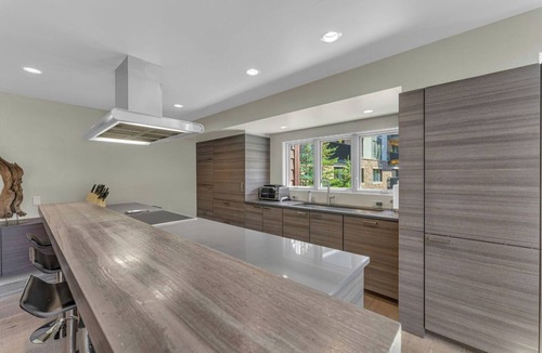 Vail Apartment | Tyrolean Penthouse in Vail Village - amenities access, walk to everything! Available for NYE!