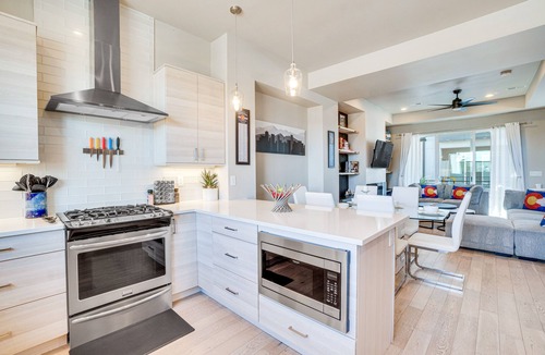 Bel Aire House | Ultimate Colorado Retreat w/Suite Style Bedrooms, Game Room and Fire Pit!