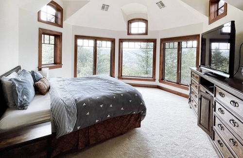 Cordillera House | Ultimate Summer or Ski Getaway @Luxurious Villa by Vail & BC Resorts
