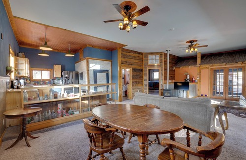 Victor House | Unique Colorado Mountain Retreat: Near Pikes Peak!