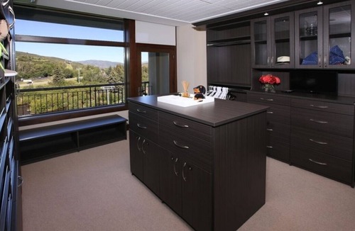 Avon Condo | Unique Lux Suite, Riverfrt Resort & Spa, Ski in out,Hot tub,Ski Valet,Rm Service