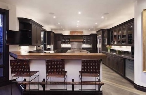 Aspen House | Unique Mountain Retreat, Just Minutes to the Core!