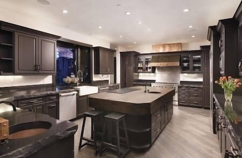 Aspen House | Unique Mountain Retreat, Just Minutes to the Core!