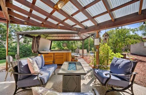 Berkley House | Unique & Spacious House Steps From Regis