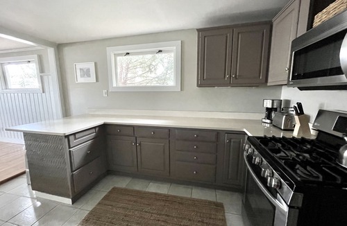 Lafayette Cottage | Updated, 2 Bedroom Cottage, close to Boulder