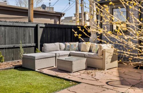 Highland House | Updated Central LoHi Home - Large Yard - 32nd Ave
