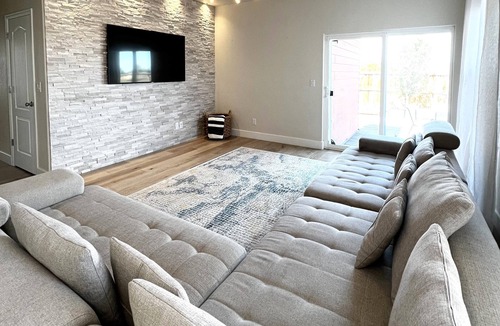 Thornton House | Updated Great Location Beautiful New House