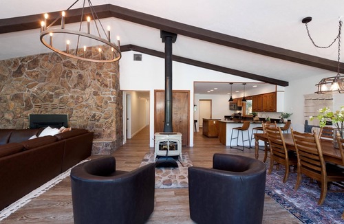 Durango - Purgatory House | Updated Home on 2 Acres - 15 Minutes to Downtown Durango - Huge Deck w/Views