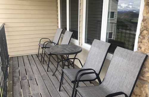 Silvercreek Condo | Updated MOUNTAINSIDE Condo-2bd/3bth-adjacent to slopes and family friendly