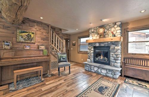 Ouray House | Updated Mtn Home with Deck on Uncompahgre River