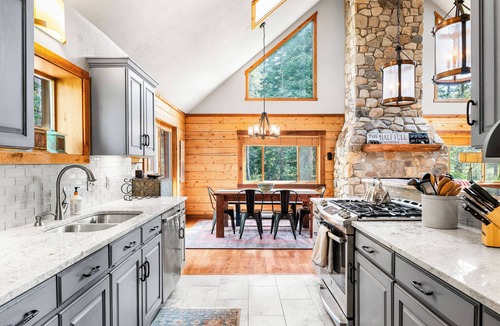Blue River House | Updated & Spacious Cabin, Great Outdoor Space