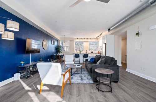 East Liberty Apartment | Upscale King Bed Suite with Full Workspace and Free Parking