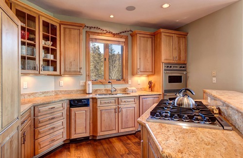 Blue River House | Upscale mountain retreat on 4 acres! 6 min to Breckenridge