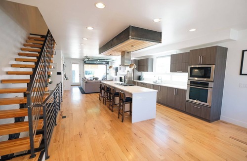 Sloan Lake House | Upscale Townhome in SloHi, Minutes From Downtown, 4BR, Kid Friendly
