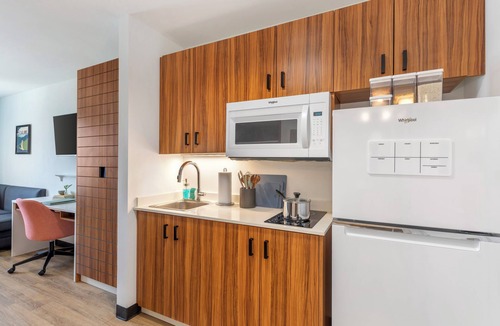Centennial Apartment | Uptown Suites Extended Stay Denver CO – Centennial