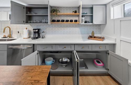 Northeast Park Hill Apartment | Urban Hideaway - Charming 2 Bedroom Apartment Close to Denver's Best Attractions