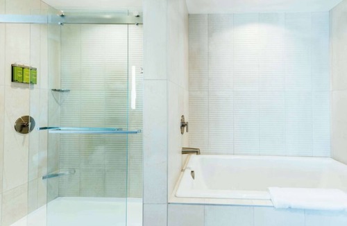 LoDo House | Urban Retreat in Downtown Denver! Swimming Pool, Pet-friendly Property!